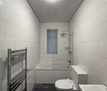 2 bedroom terraced house to rent - Photo 4