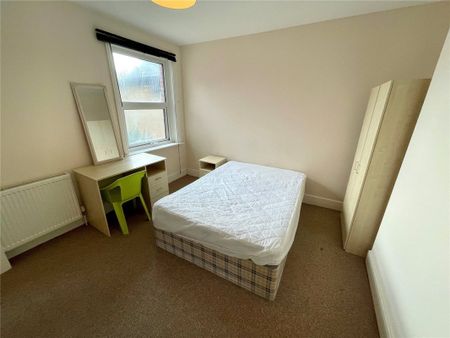 Frederica Road, Winton, Bournemouth, Dorset, BH9 - Photo 4