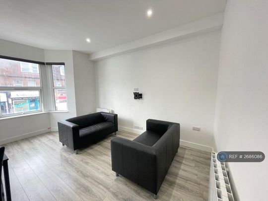 2 bedroom maisonette to rent - Photo 1