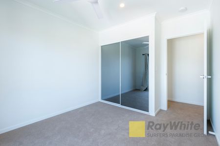 2/95-97 Johnston Street, Southport QLD 4215 - Townhouse For Rent - $1,000 | Domain - Photo 2