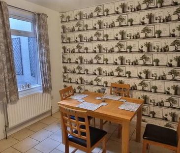 10 Meadowbank Place, Belfast, BT9 7FF - Photo 2