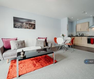 2 bedroom flat to rent - Photo 4