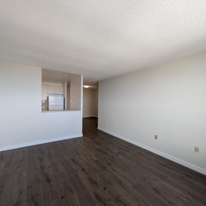 For Lease - 6719 Glen Erin Drive Unit# 701, Mississauga, Ontario - Photo 1