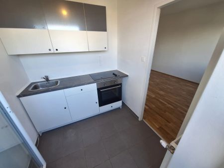 Echt passend zu Halloween - BALKONWOHNUNG - 2 ZIMMER - NÄHE U6 MEIDLING - GRÜNBLICK - UNBEFRISTET - Foto 2