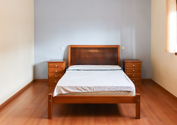 Floor of 2 bedroom villa, partially furnished and semi equipped in Requeixo!