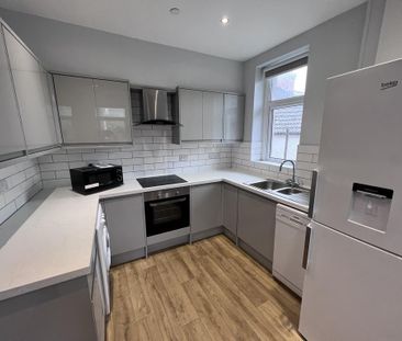 3 bedroom apartment to rent - Photo 1