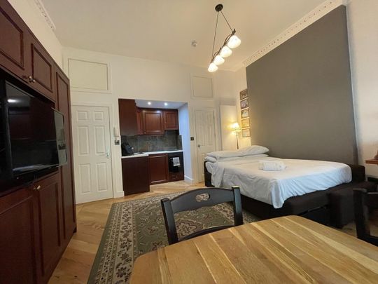 Studio Flat, Bloomsbury, WC1H - Photo 1