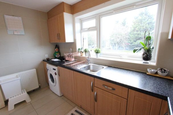 2 Bed Flat, Beaufort Court, N11 - Photo 1