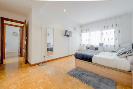 Paseo de la Castellana, Madrid, Community of Madrid 28046 - Photo 2