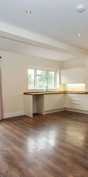 5 bedroom semi-detached house to rent - Photo 1