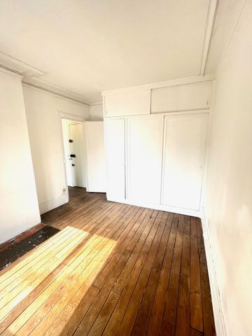 Paris XVIIIème Métro Anvers, 2 Pièces de 31,10m² - Photo 2