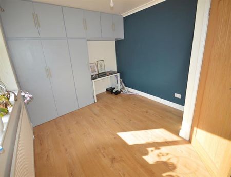 3 Bedroom Semi Detached To Let - Photo 5