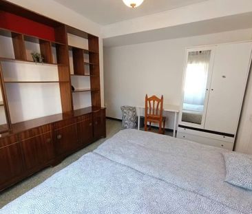 Calle Faustino Álvarez, Sevilla, Andalusia 41002 - Photo 4