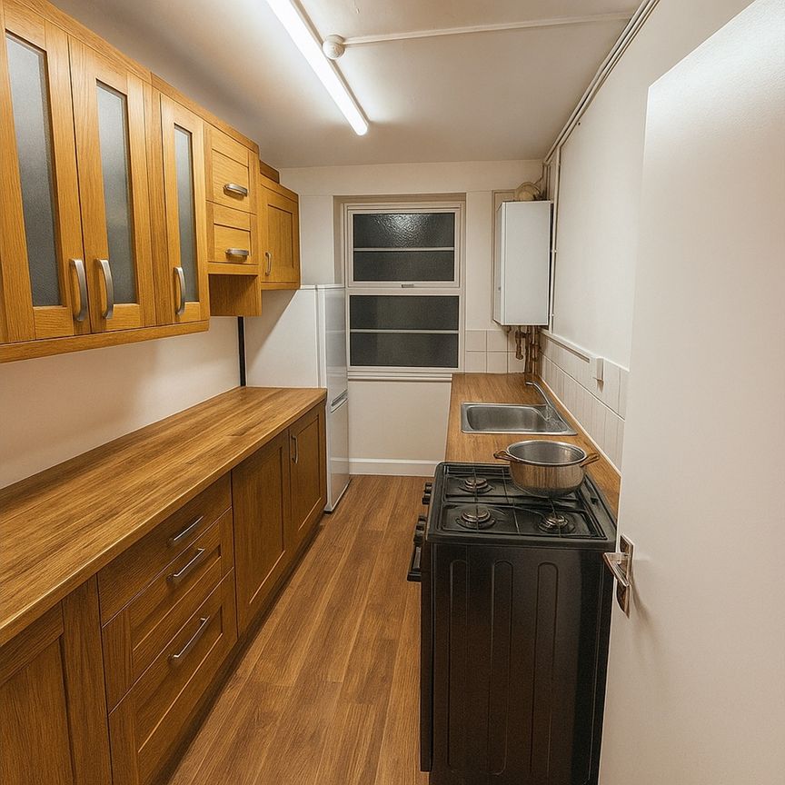 4 Bed Flat, London Road, CR7 - Photo 1