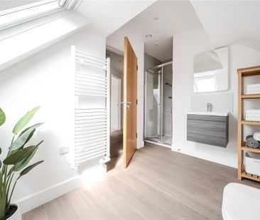 1 bedroom penthouse to rent - Photo 2