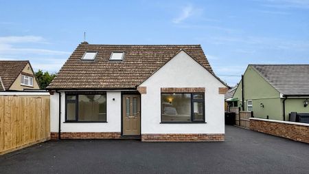 3 bedroom detached house to rent - Photo 5