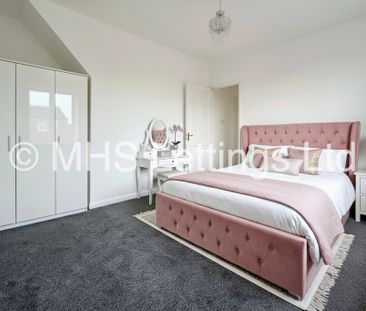 4 Bedroom Semi-Detached House for rent in Carr Manor Avenue - Photo 2