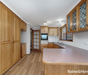 Large Family Home - Photo 2