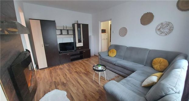 Inchiriere apartament 2 camere zona pietei 22 decembrie - Photo 1