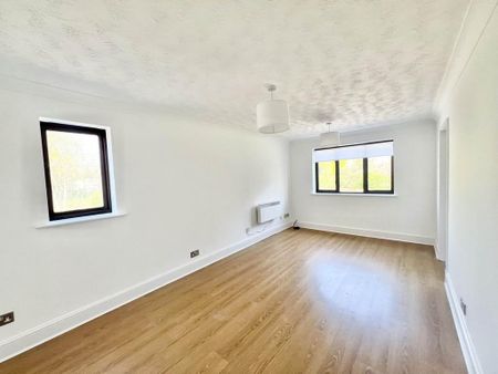 1 bedroom flat to rent - Photo 2