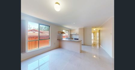 Family-Friendly Living in Holland Park Pocket - Photo 4