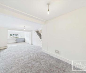 Ynyscynon Road, Tonypandy, CF40 - Photo 5