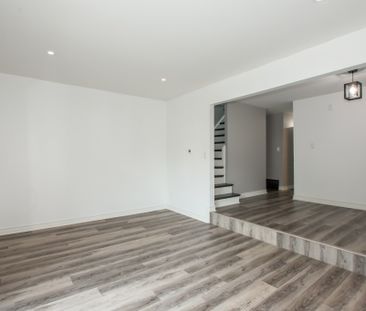5815 Swayze Dr, Niagara Falls (17) - 3 Bedroom Townhouse - Photo 4
