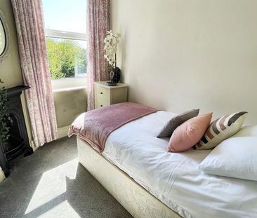 3 bedroom semi-detached house to rent - Photo 5