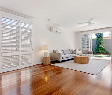 Luxury Coastal Living In Prime Mermaid Beach Location - UNFURNISHED - Photo 1