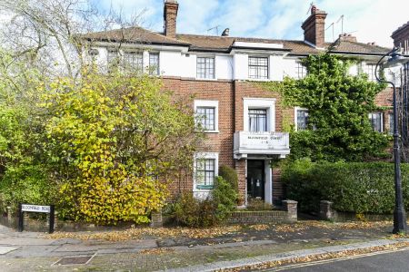 2 bedroom flat in Bloomfield Road - Photo 3