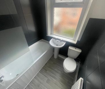 3 bedroom terraced house to rent - Photo 6