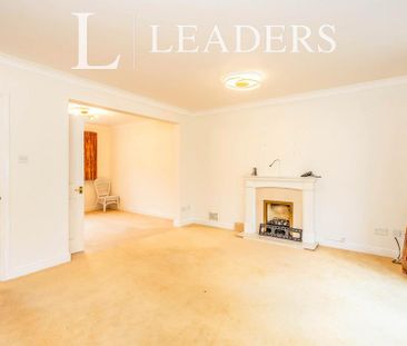 4 bedroom detached house to rent - Photo 1