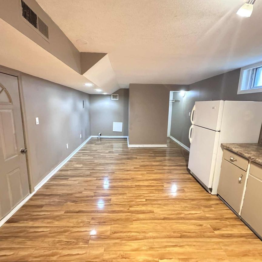 For Lease - 141 Gunn Street Unit# Lower, Barrie, Ontario - Photo 1