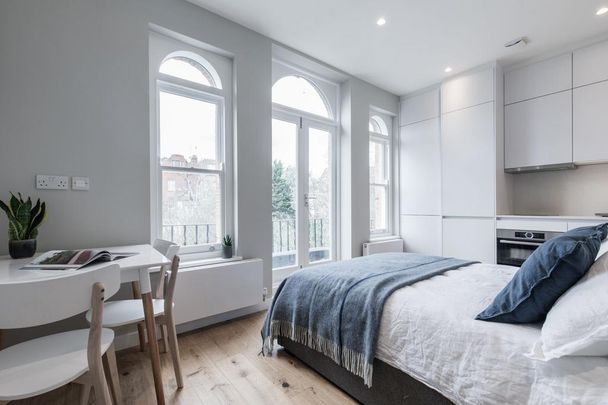 Studio to rent - Photo 1