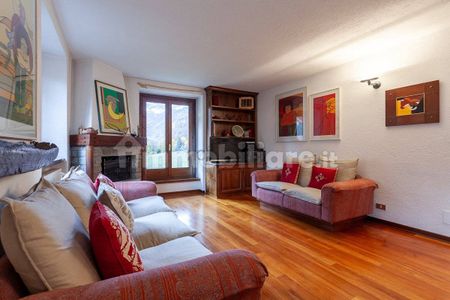 Quadrilocale Strada del Villair 44, Centro, Courmayeur - Foto 2