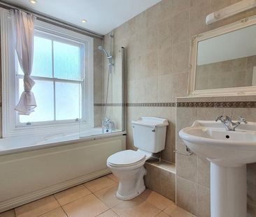 3 bedroom terraced house to rent - Photo 3