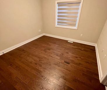 For Lease - 16 Matterhorn Road, Brampton, Ontario - Photo 5