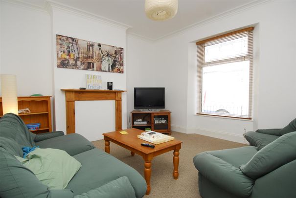 Kensington Road, Plymouth - Photo 1