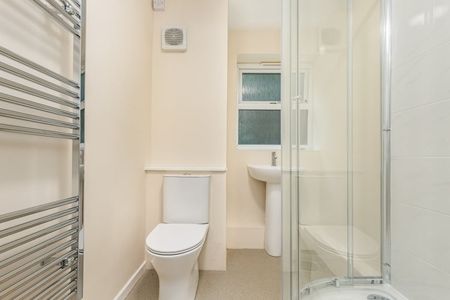 Cholesbury Grange, Headington - Photo 4