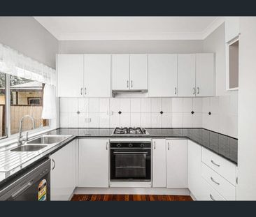 Modern Family Home! - Photo 5