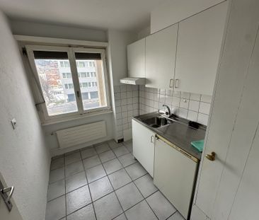 05760 - Appartement 2 pièces - Helvétie 31 - La Chaux-de-Fonds - Photo 1