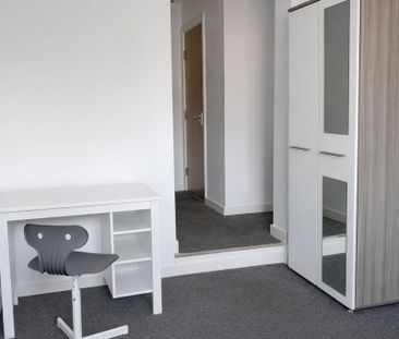 Wigan Road, Leigh - Photo 1