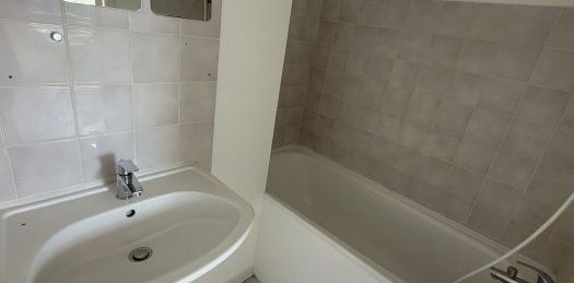 T2 Goussainville - Photo 2