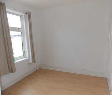 2 bedroom house to rent - Photo 3