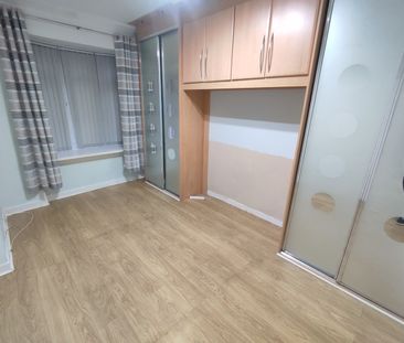 1 Bed Flat, Royston Square, G21 - Photo 2