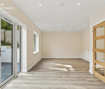 4 bedroom detached house to rent - Photo 3