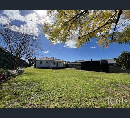 5 Foster Street, Cessnock, NSW 2325 - Photo 2
