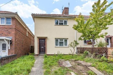 3 bedroom semi-detached house to rent - Photo 5