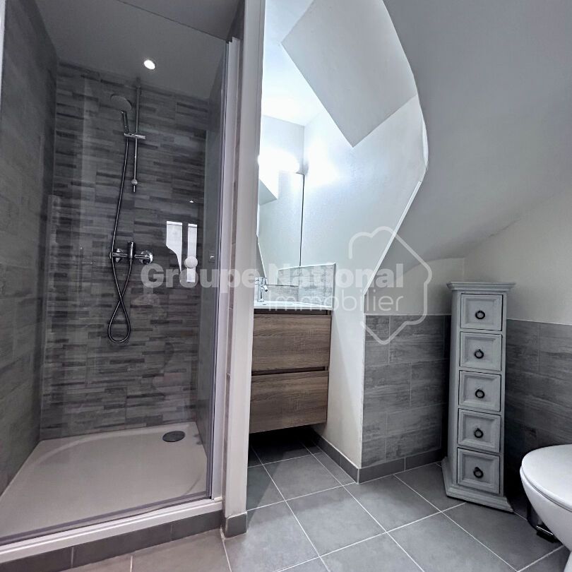 A LOUER à Chateauneuf Du Pape T1 meublé 32 m2, - Photo 1