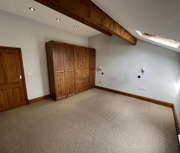 3 bedroom terraced house to rent - Photo 2
